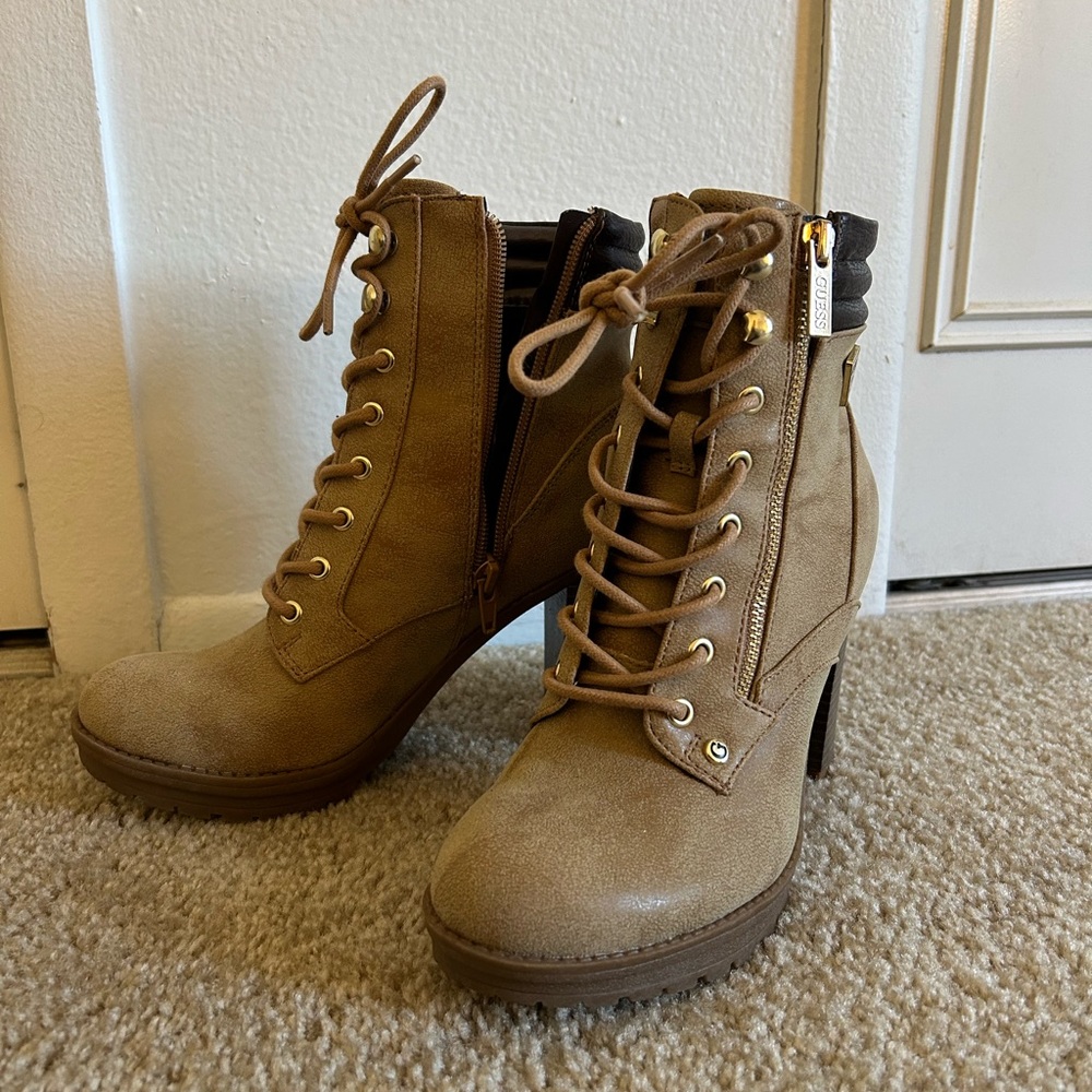 Guess Ginette Heeled Combat Boots Size 7 Ankle Boots Booties